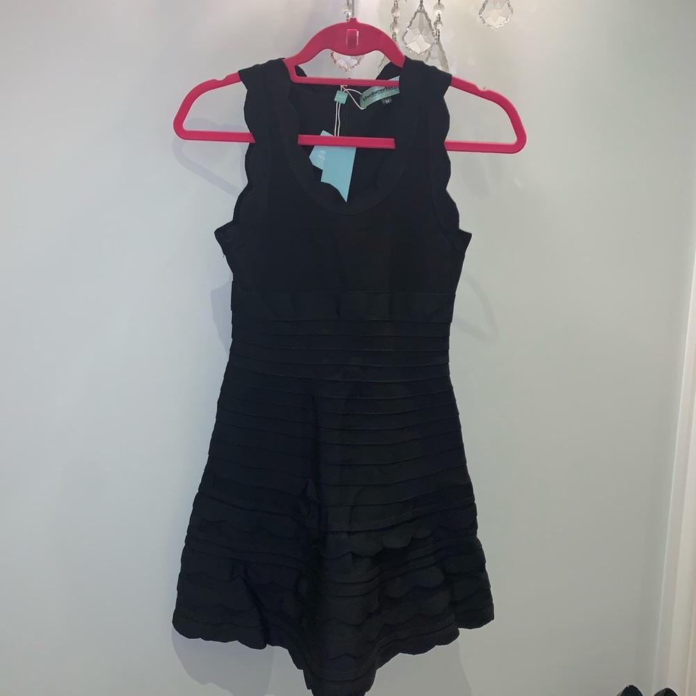 Black Scalloped Bandage Dress